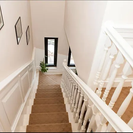 Hotelvila 22 Otel Tiran