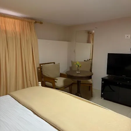 Hotelvila 22 Otel Tiran